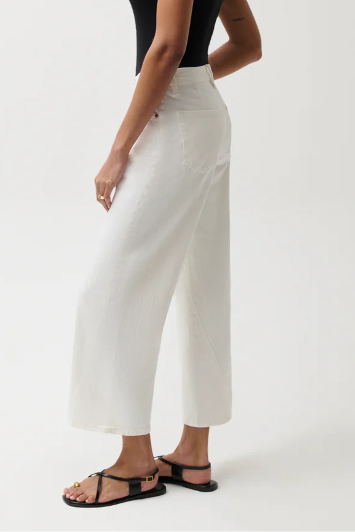 Kyra High Rise Bowed Ankle
