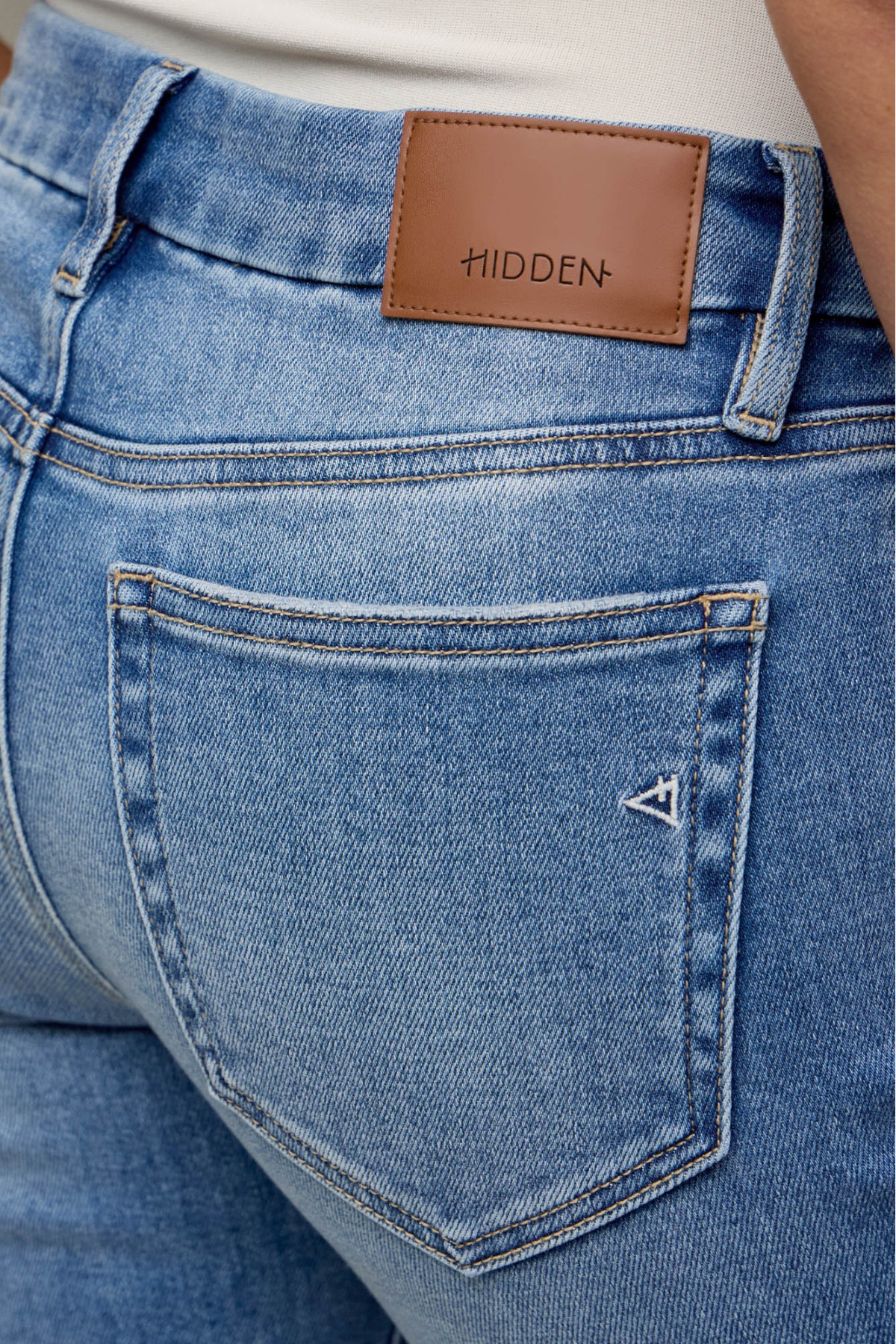 Hidden Ryan Mid Rise Bootcut