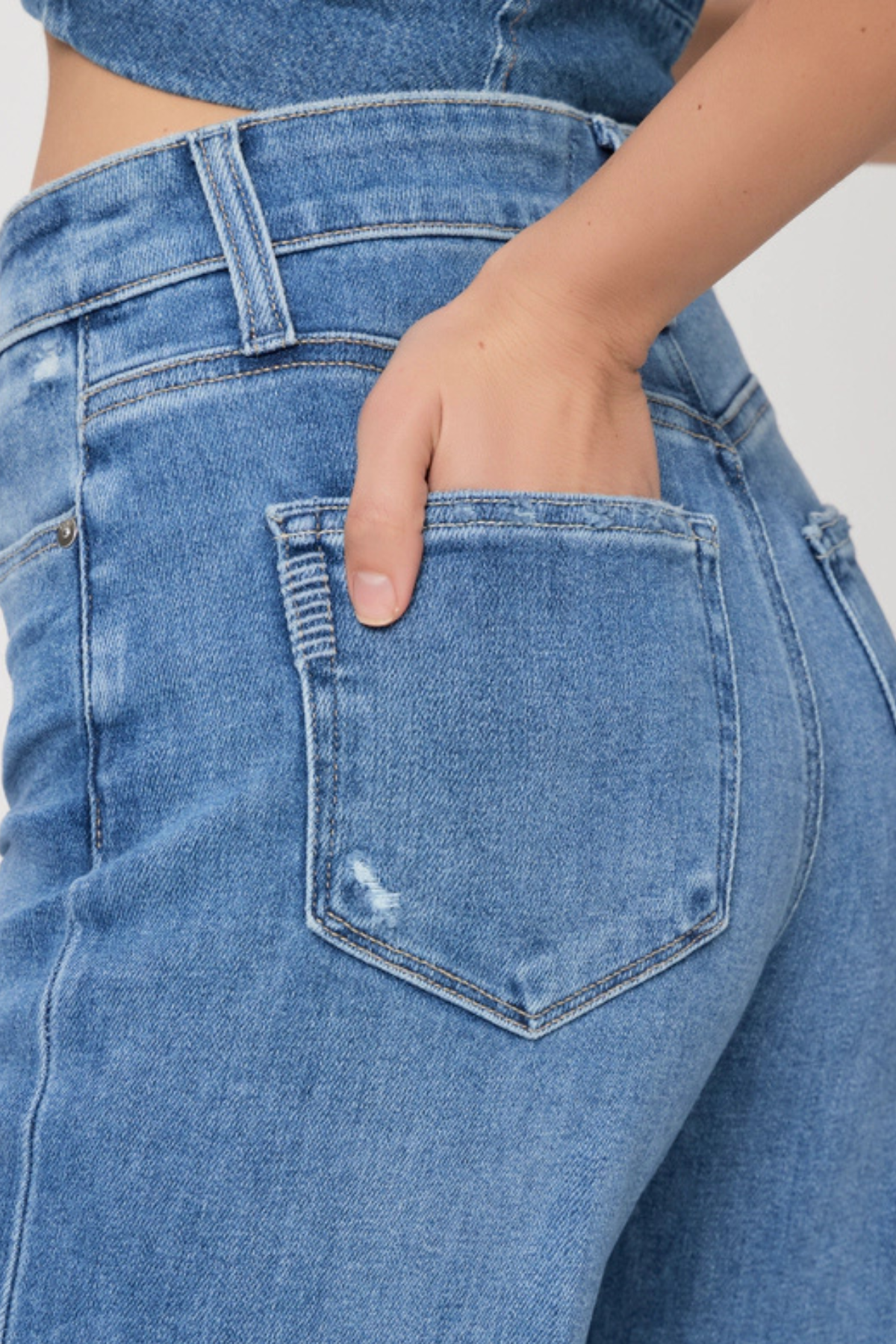 Paige Anessa 31" Wide Leg Jean