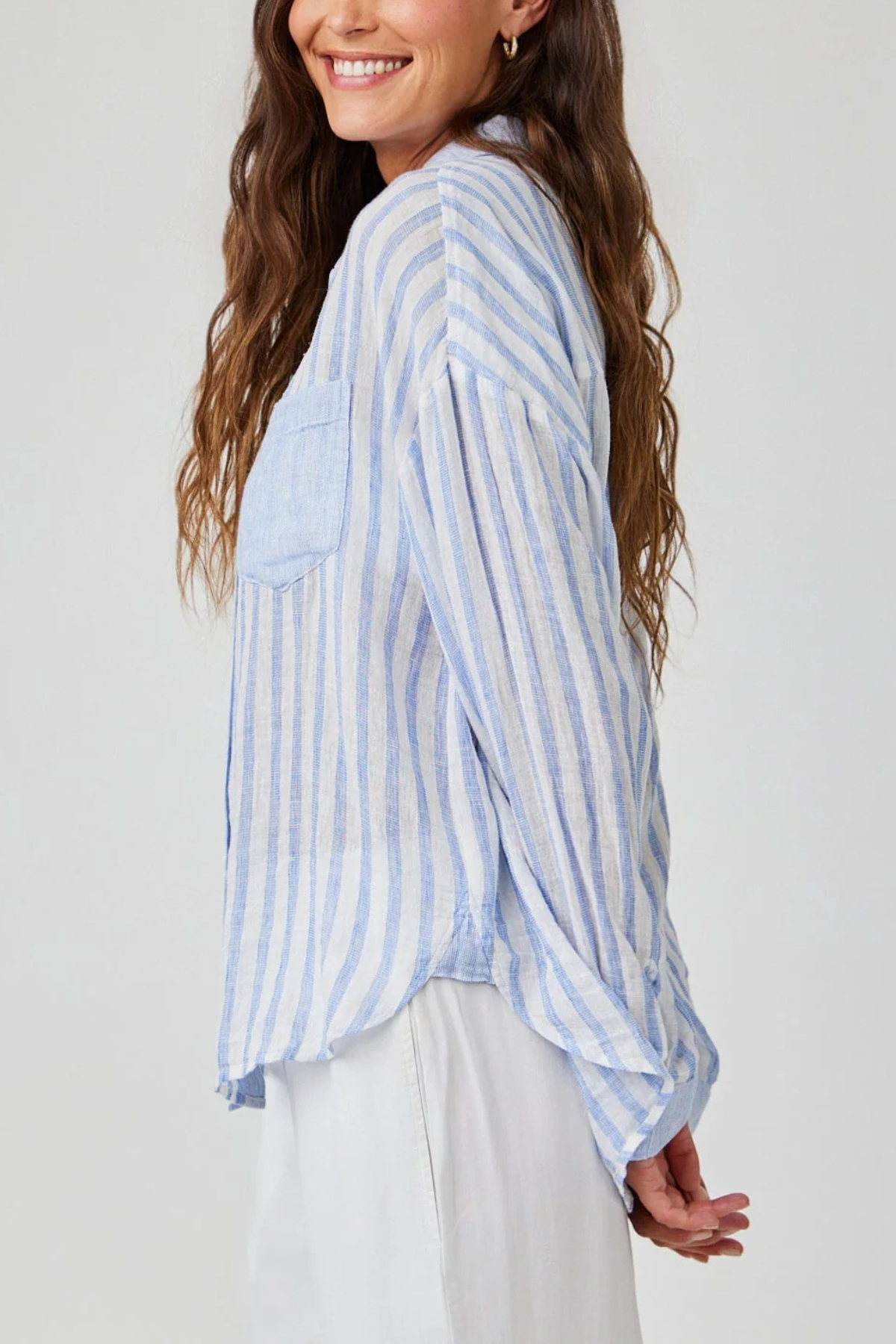 Bella Dahl Contrast Pocket Boyfriend Shirt