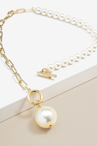 Chain And Pearl Pendant Necklace
