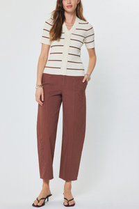 V-Neck Fitted Knit Top