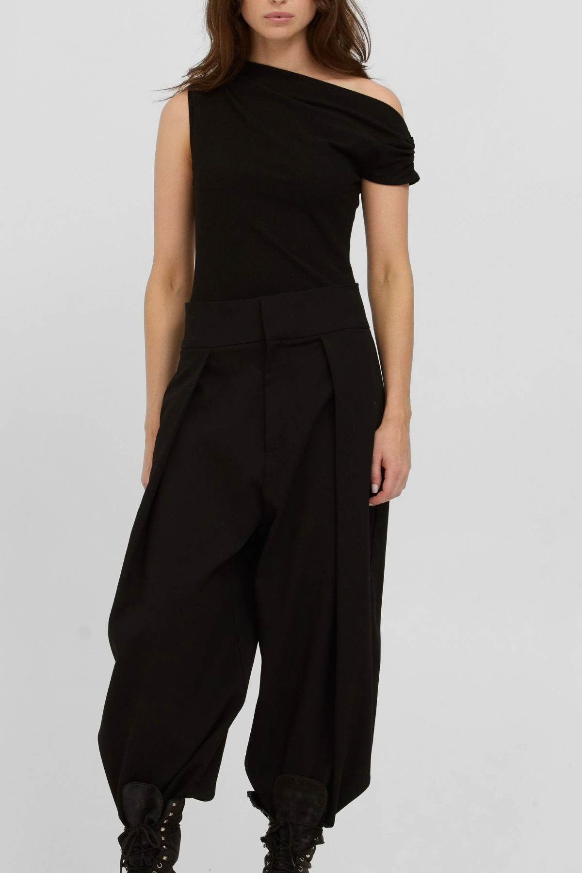 Laurel Tee