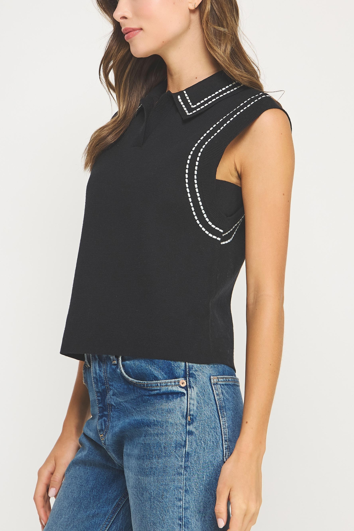 Thick Stitch Embroidery Knit Sleeveless Polo Top