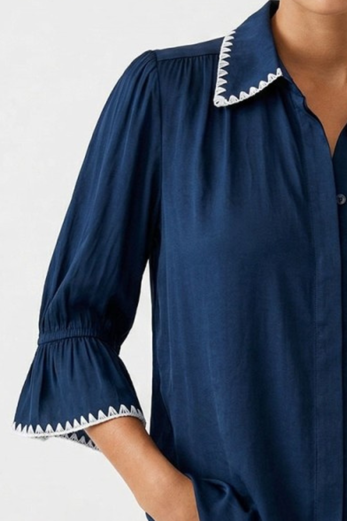 Contrast Trim Flounce Sleeve Blouse