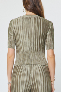 Crinkle Pleated Fitted Top