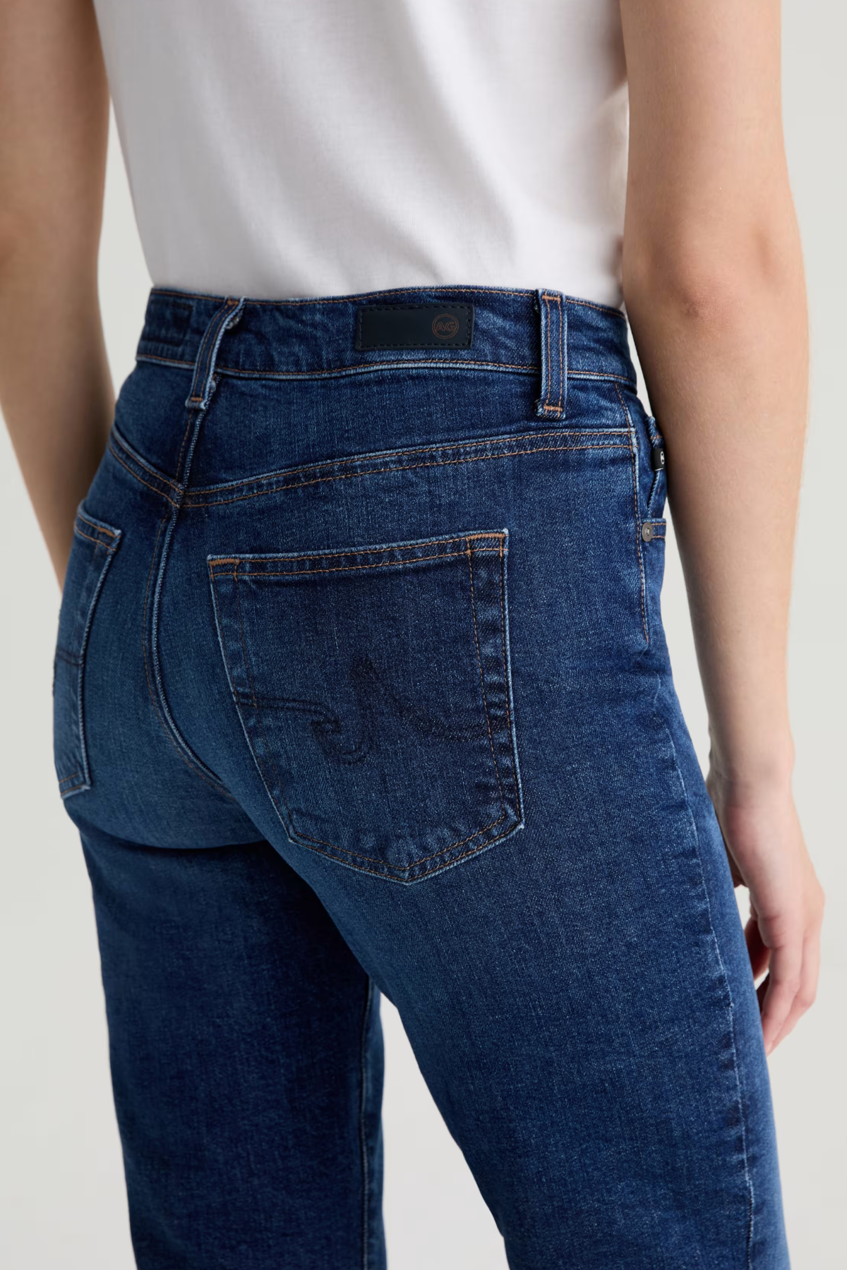 AG Brinley Mid Rise Straight