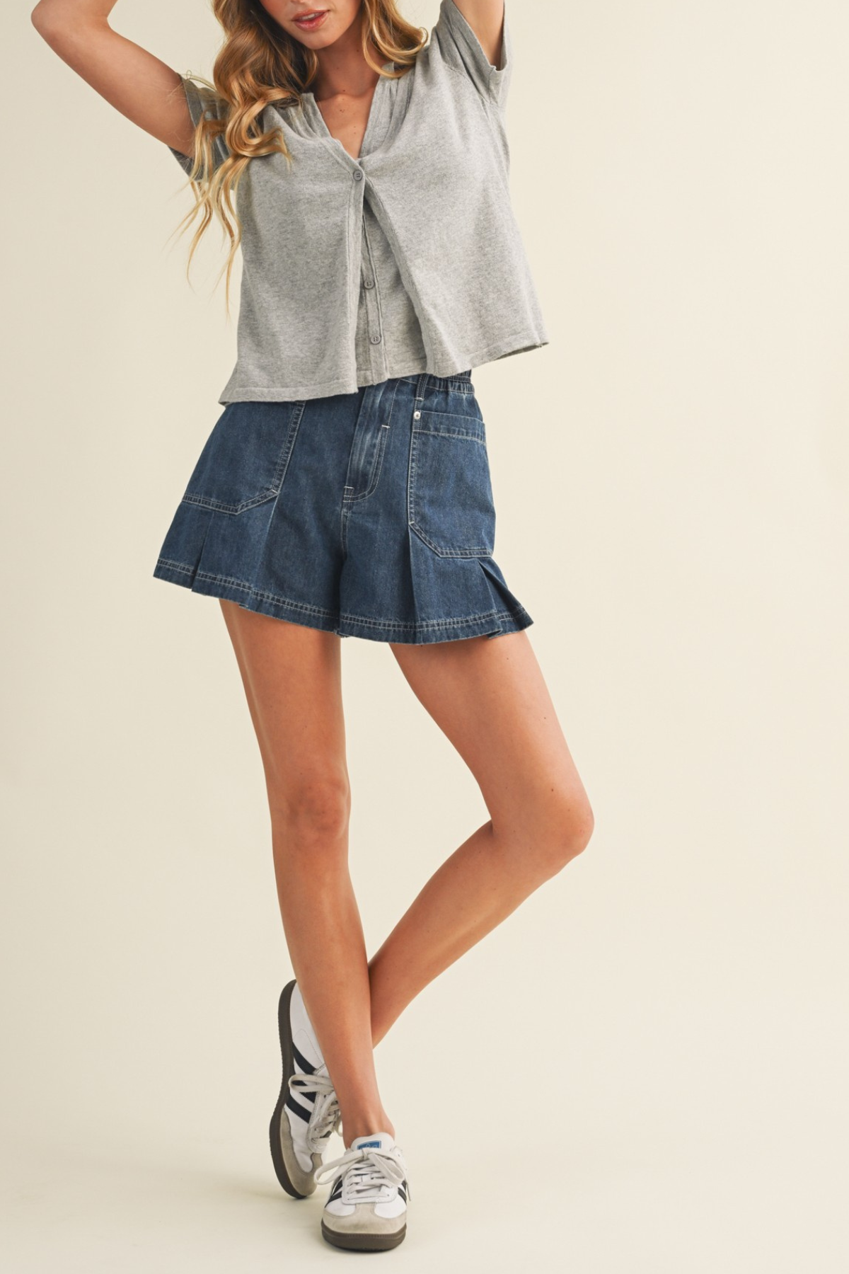 Patch Pocket Pleated Denim Shorts