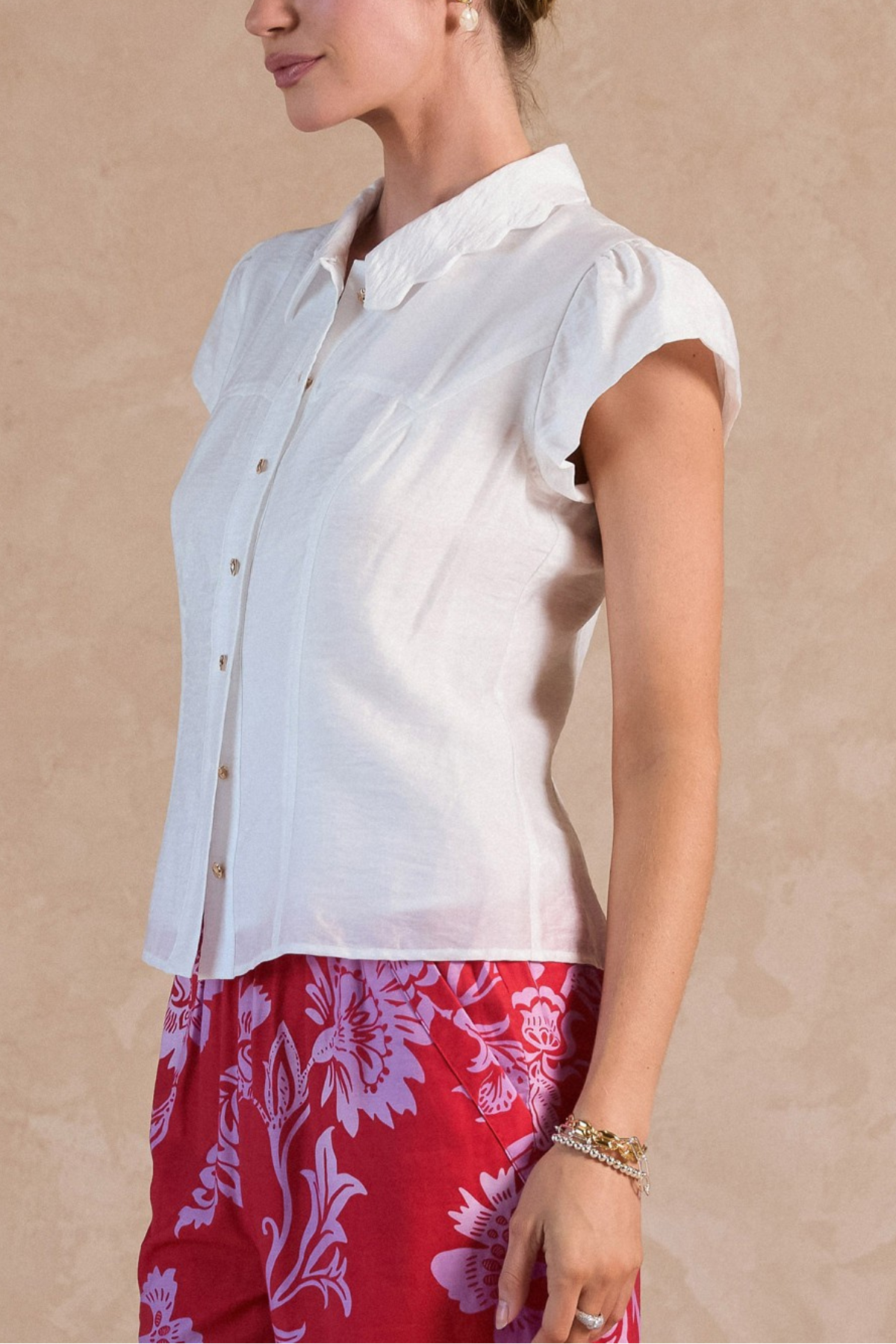 Scalloped Edge Collar Cap Sleeve Top