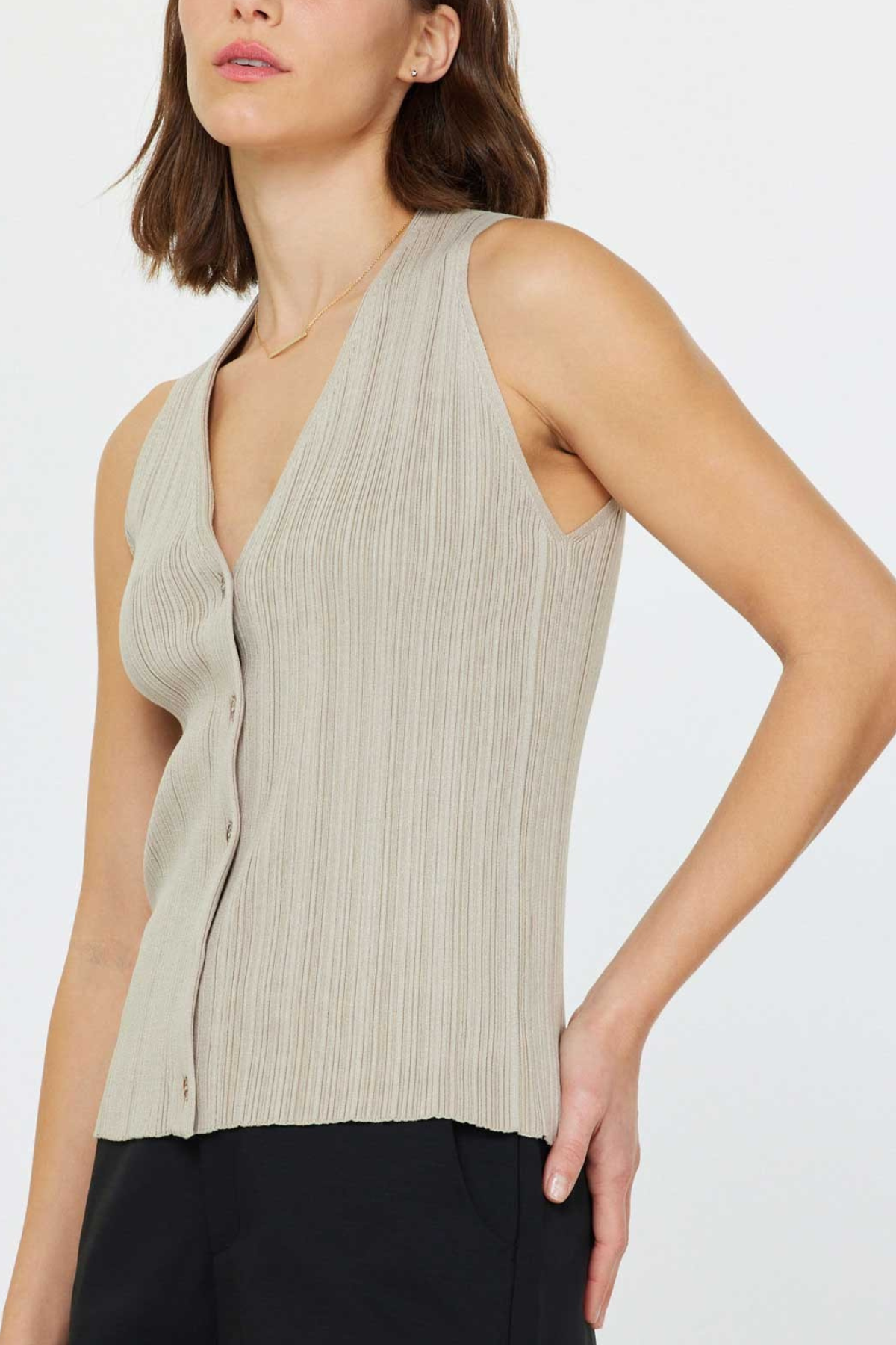 Pleated Sleeveless Sweater Top