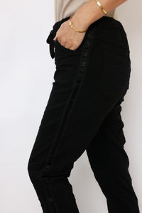 Ribbon Stripe Drawstring Crinkle Jogger