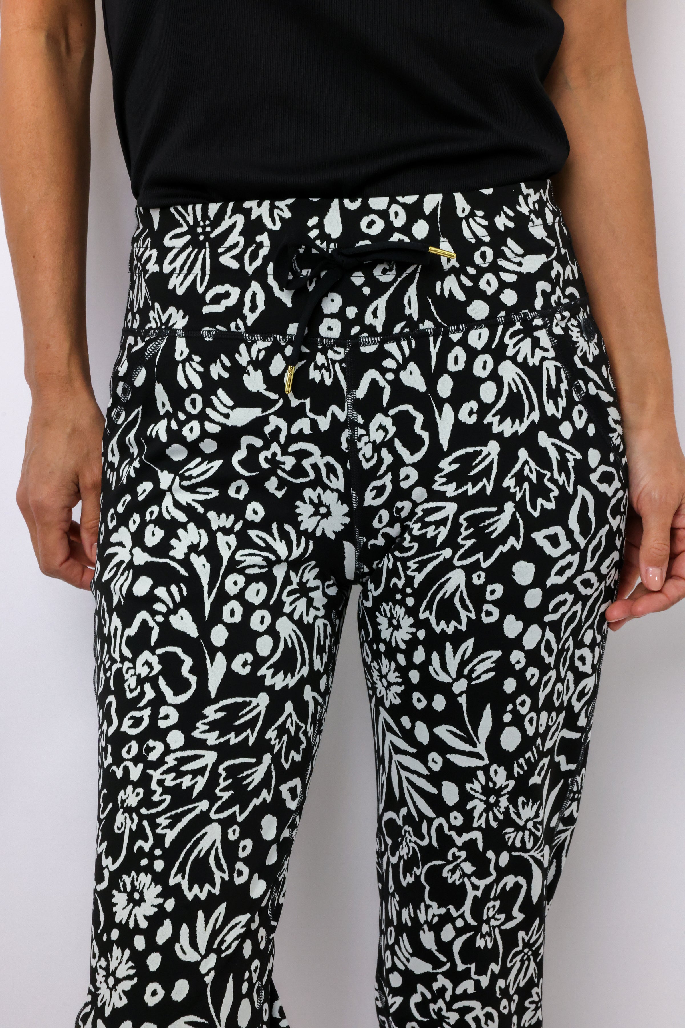 Lilly Pulitzer Luxletic Island Mid Rise Jogger