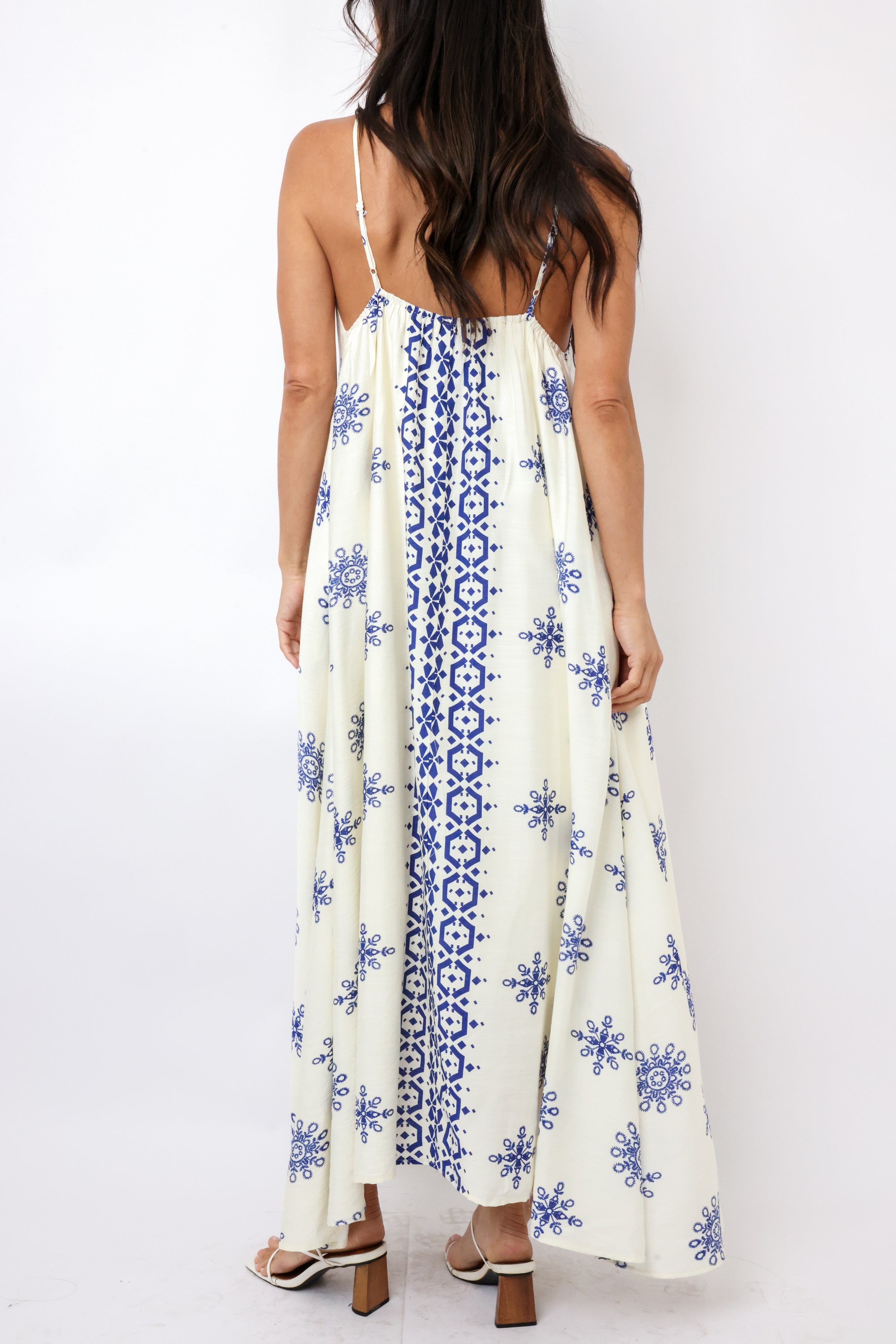 Border Printed Flowy Sleeveless Maxi Dress
