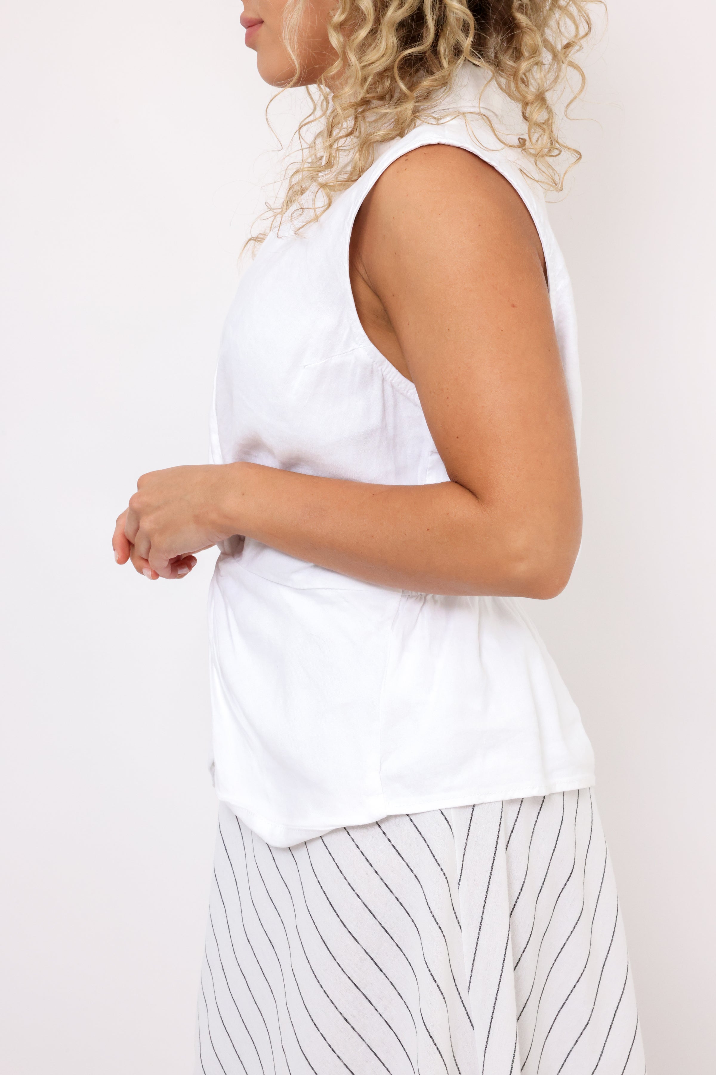 Kut Sara Linen Top
