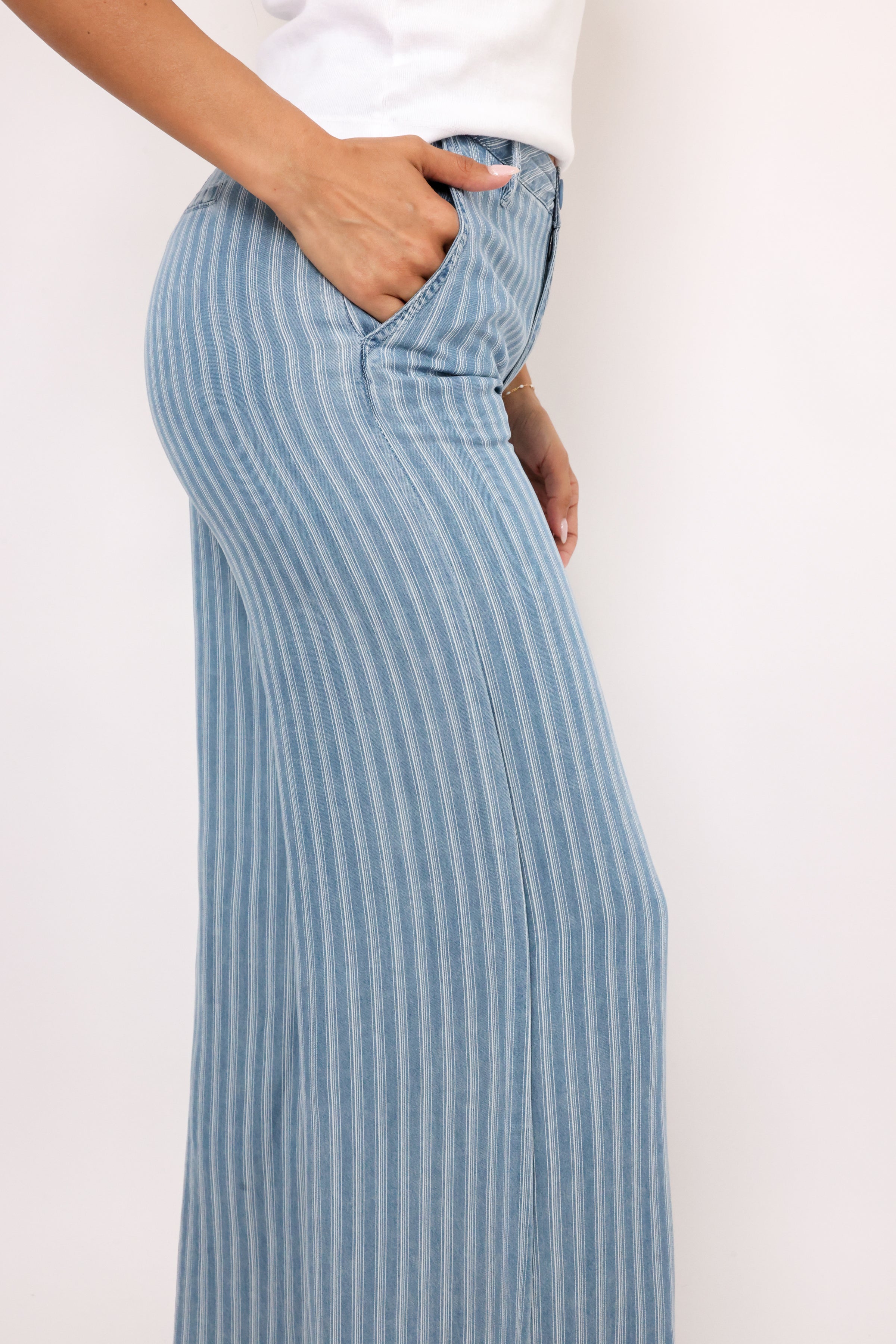 Kut Ryan High Rise Wide Leg