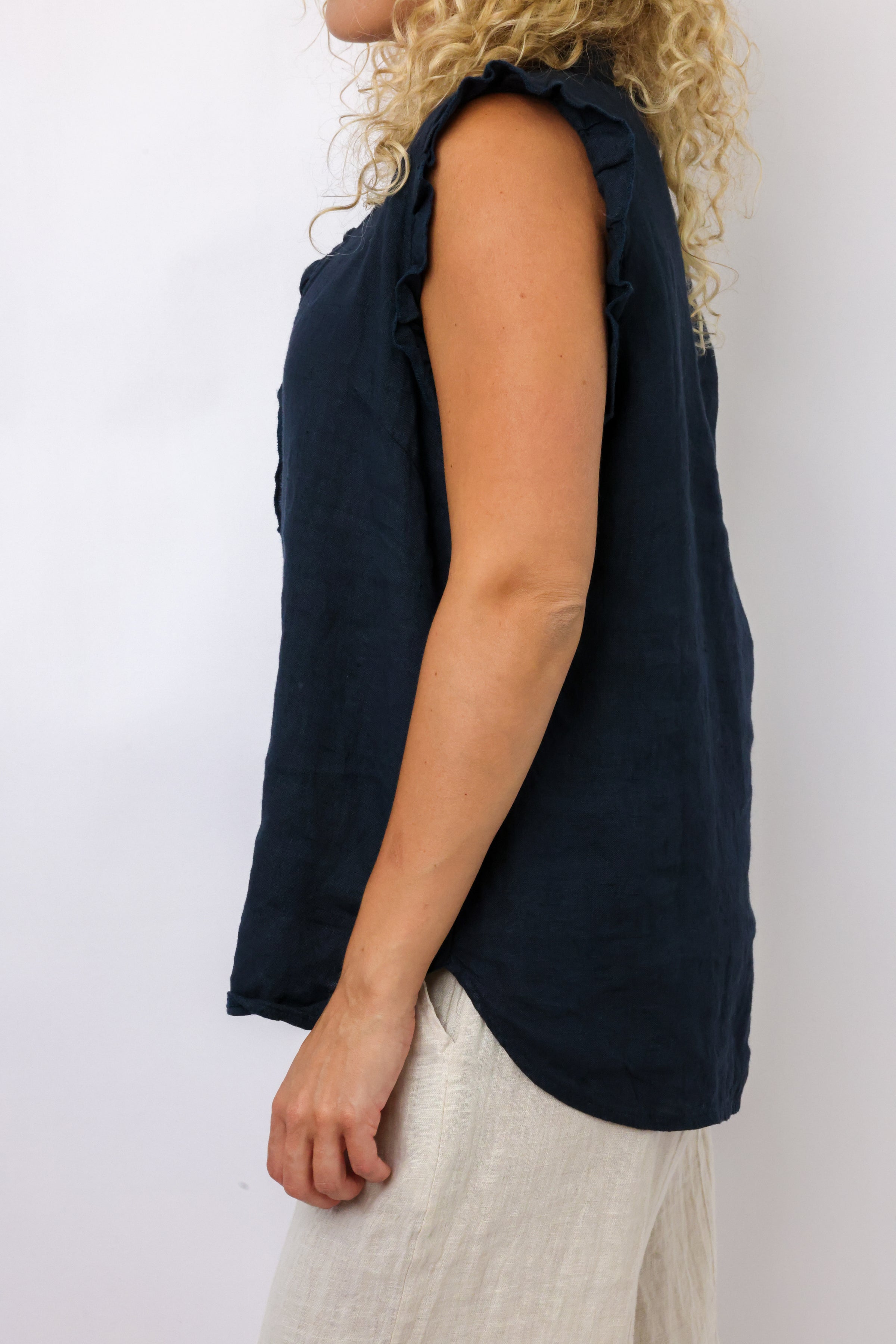 Milio Milano Ruffle Sleeveless Top