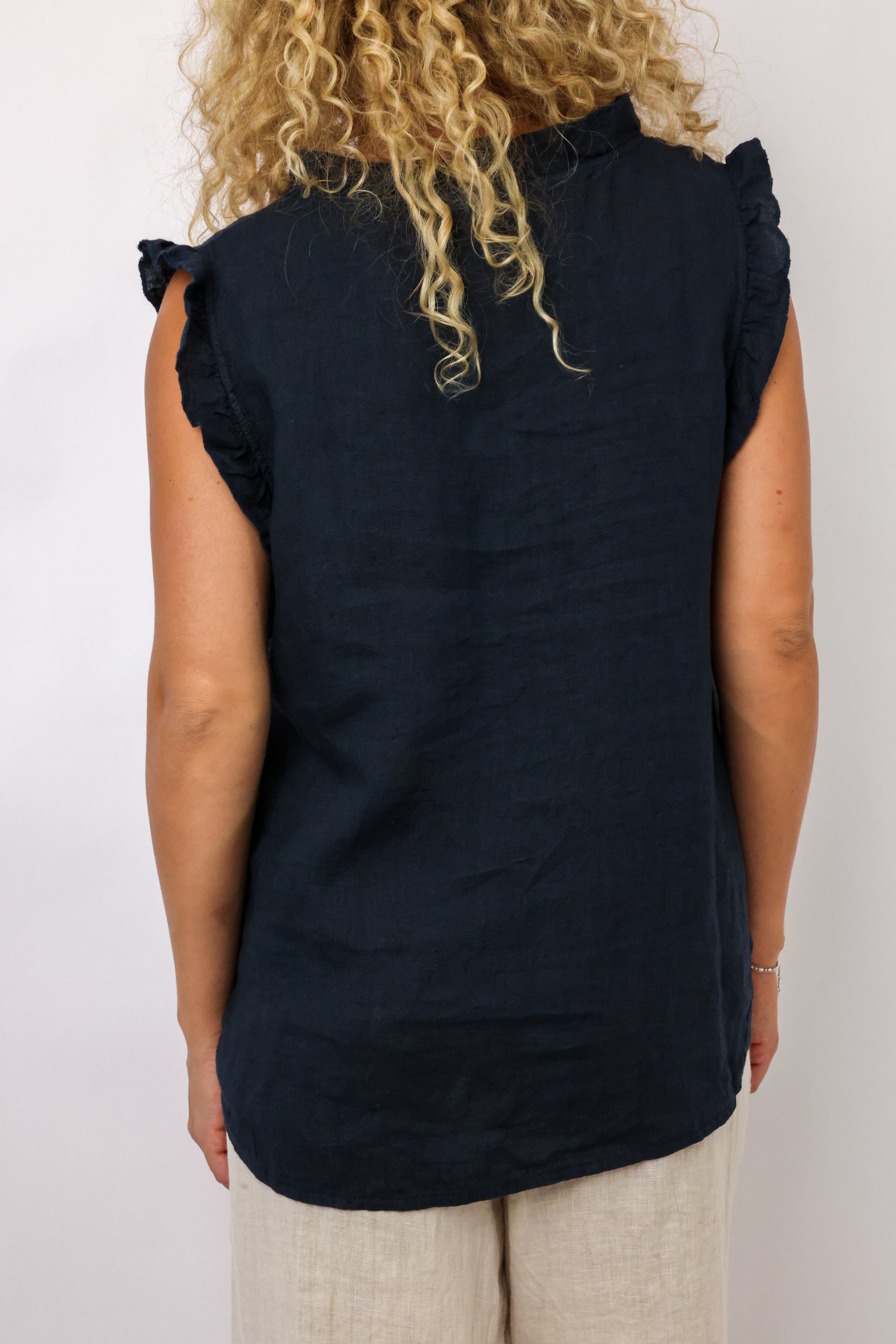 Milio Milano Ruffle Sleeveless Top