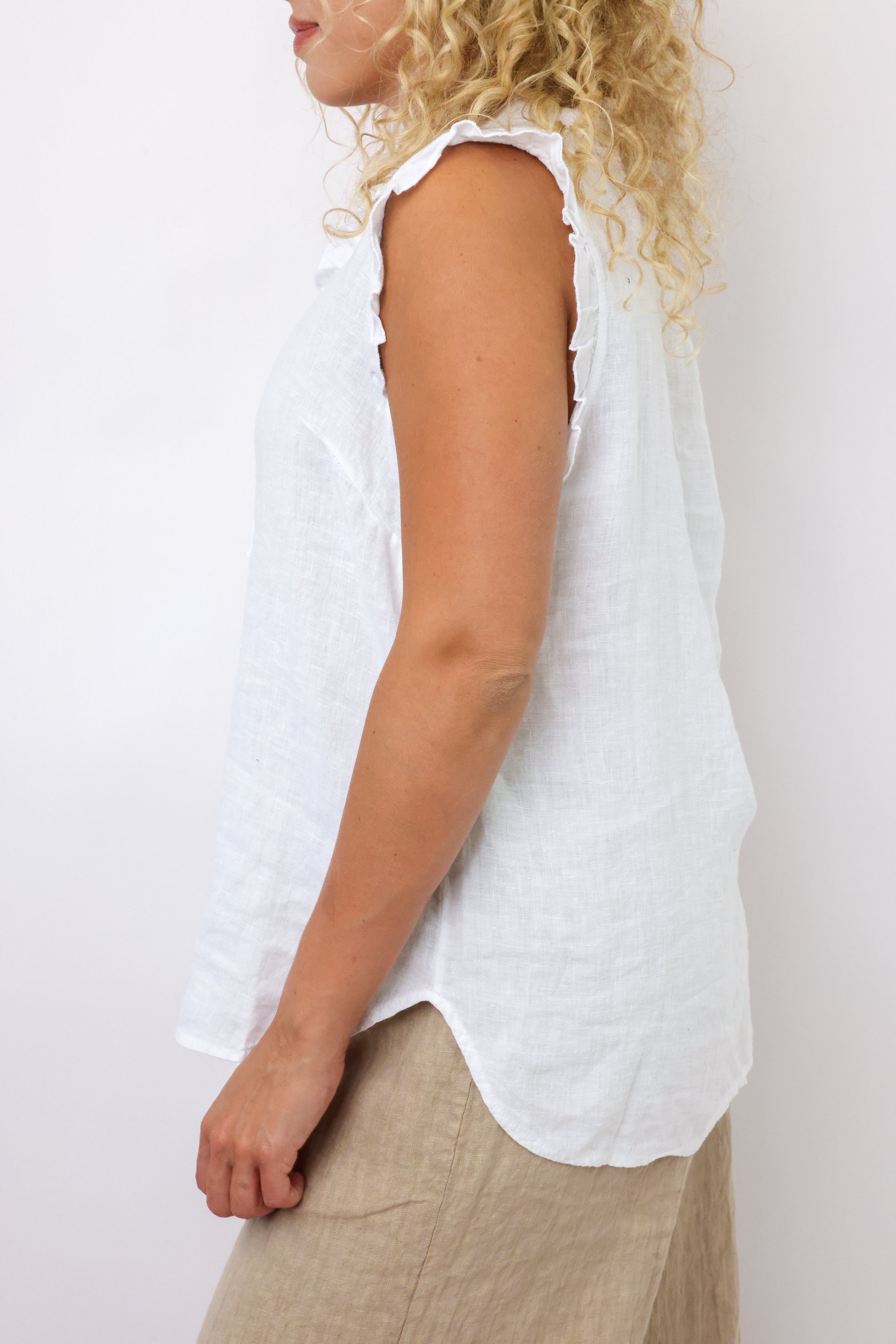 Milio Milano Ruffle Sleeveless Top