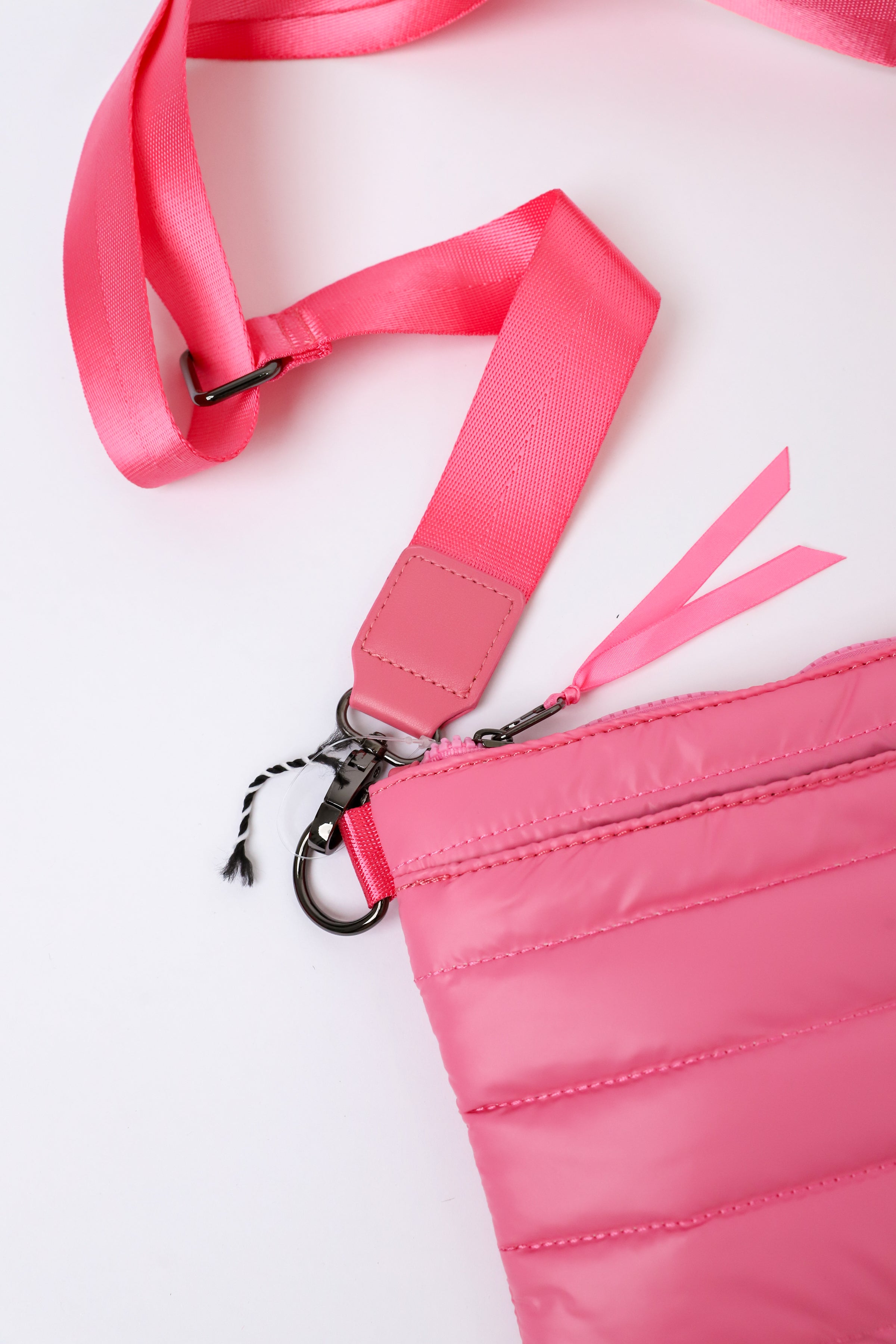 Delta Puffer Crossbody
