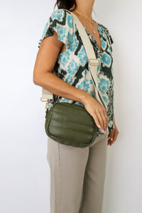 Quilted Zip Top Messenger