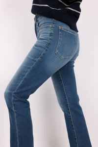Good American Good Legs Straight Jeans