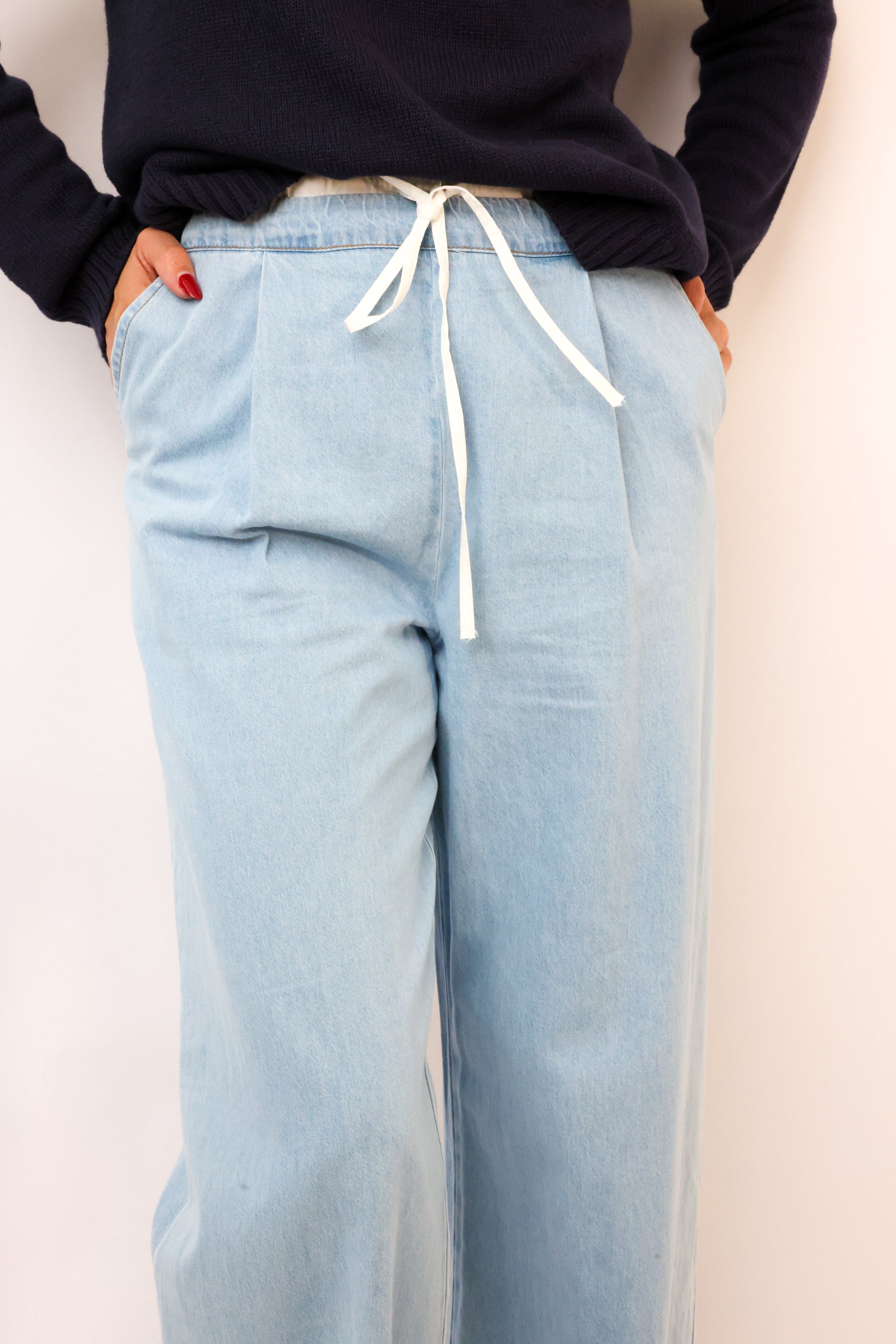 Contrast Waistband Wide Leg Jeans
