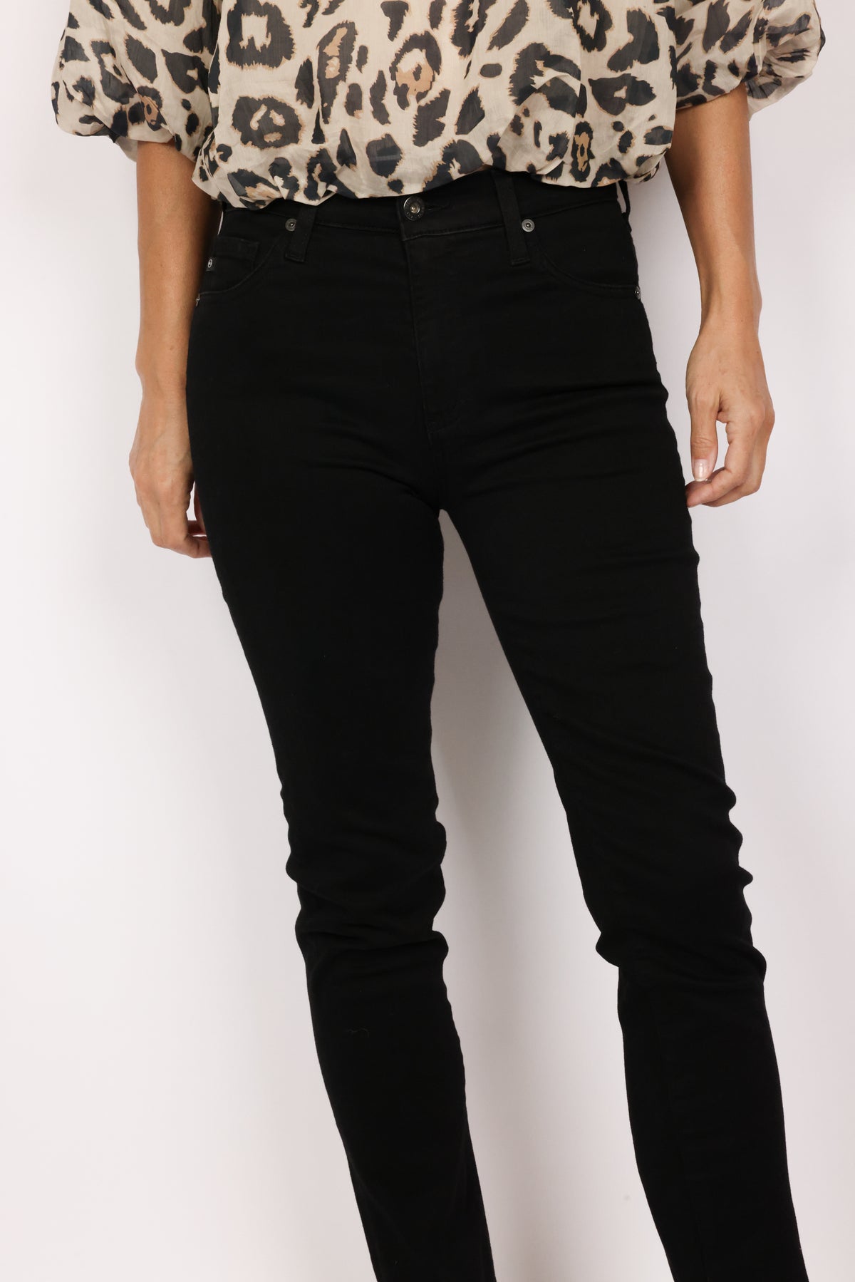 AG Mari Jean