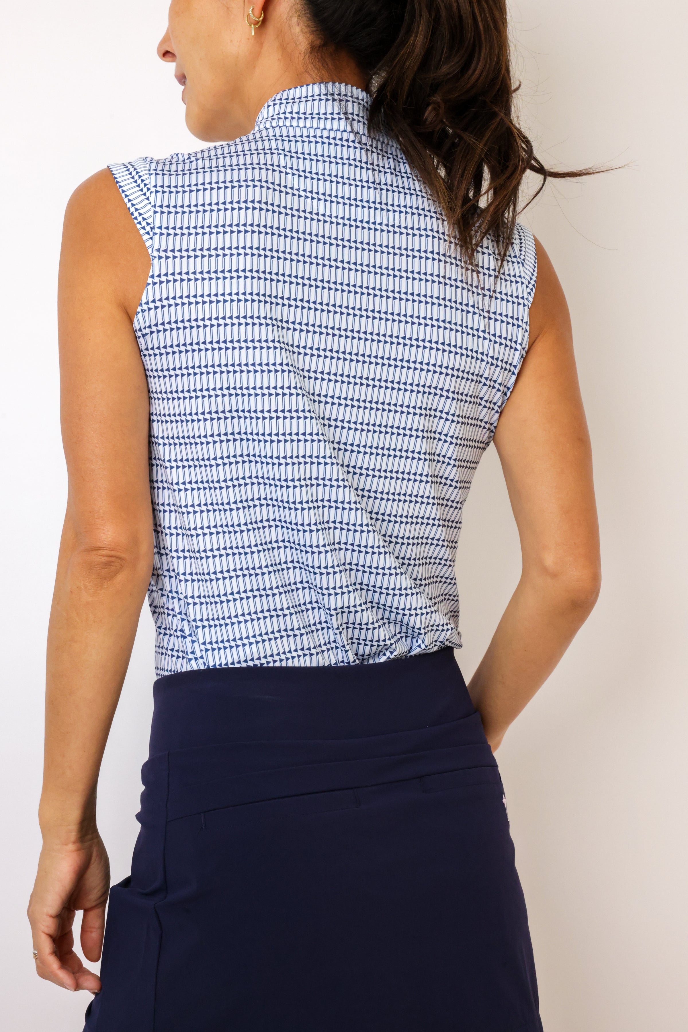 SanSoleil SolCool Sleeveless Mock
