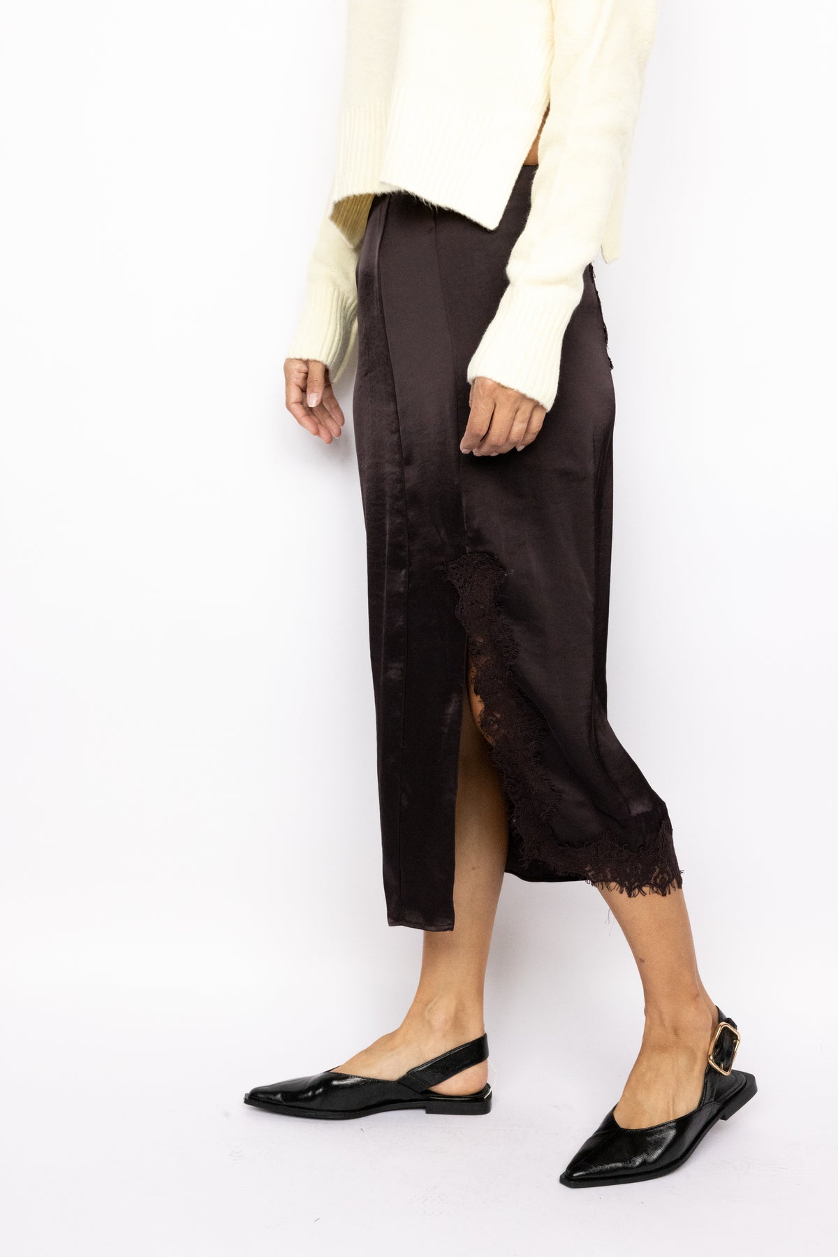 Lace-Inset High-Slit Column Skirt