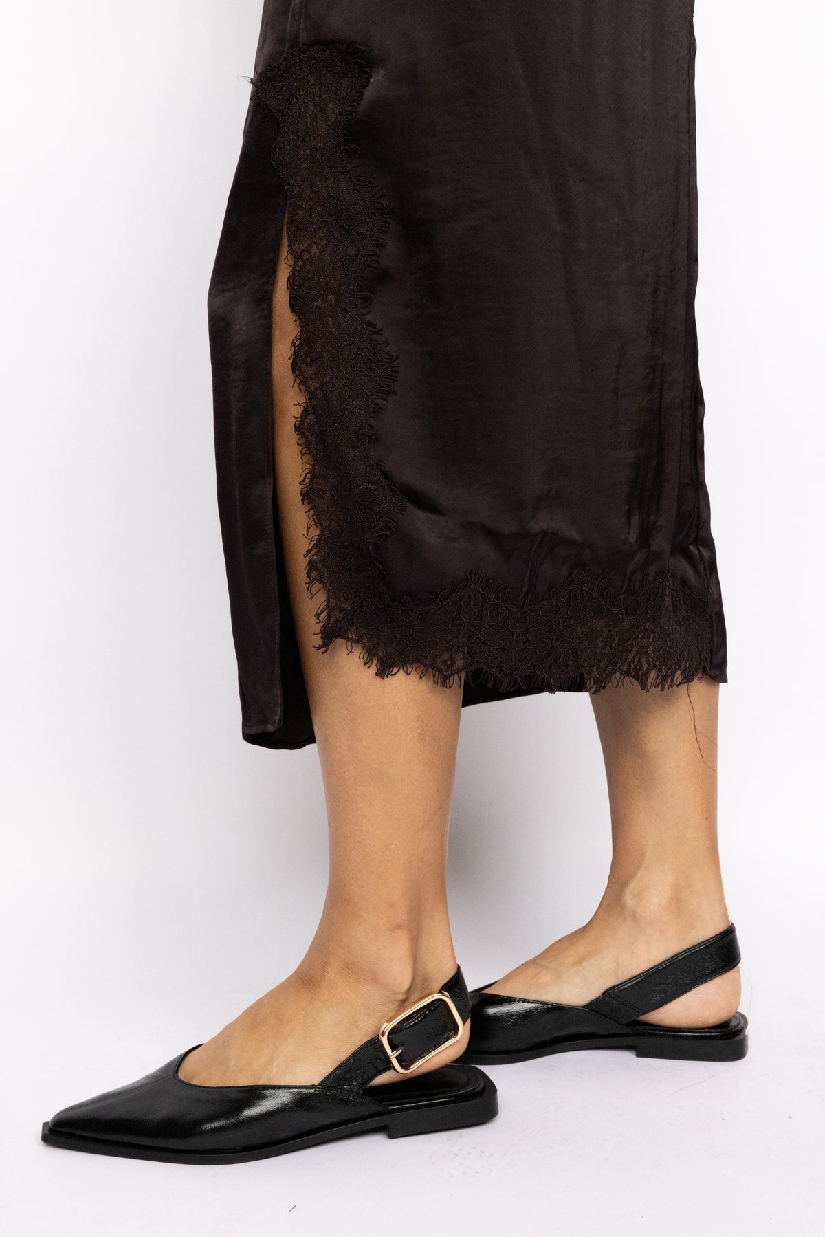 Lace-Inset High-Slit Column Skirt