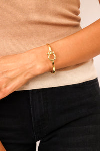 Stirrup Clasp Bracelet