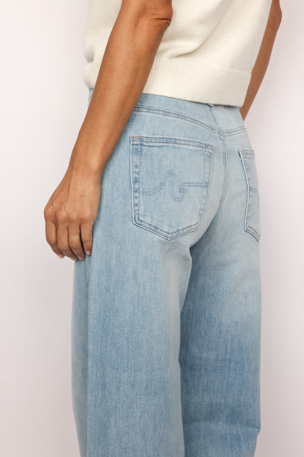 AG Saige Wide Leg Crop