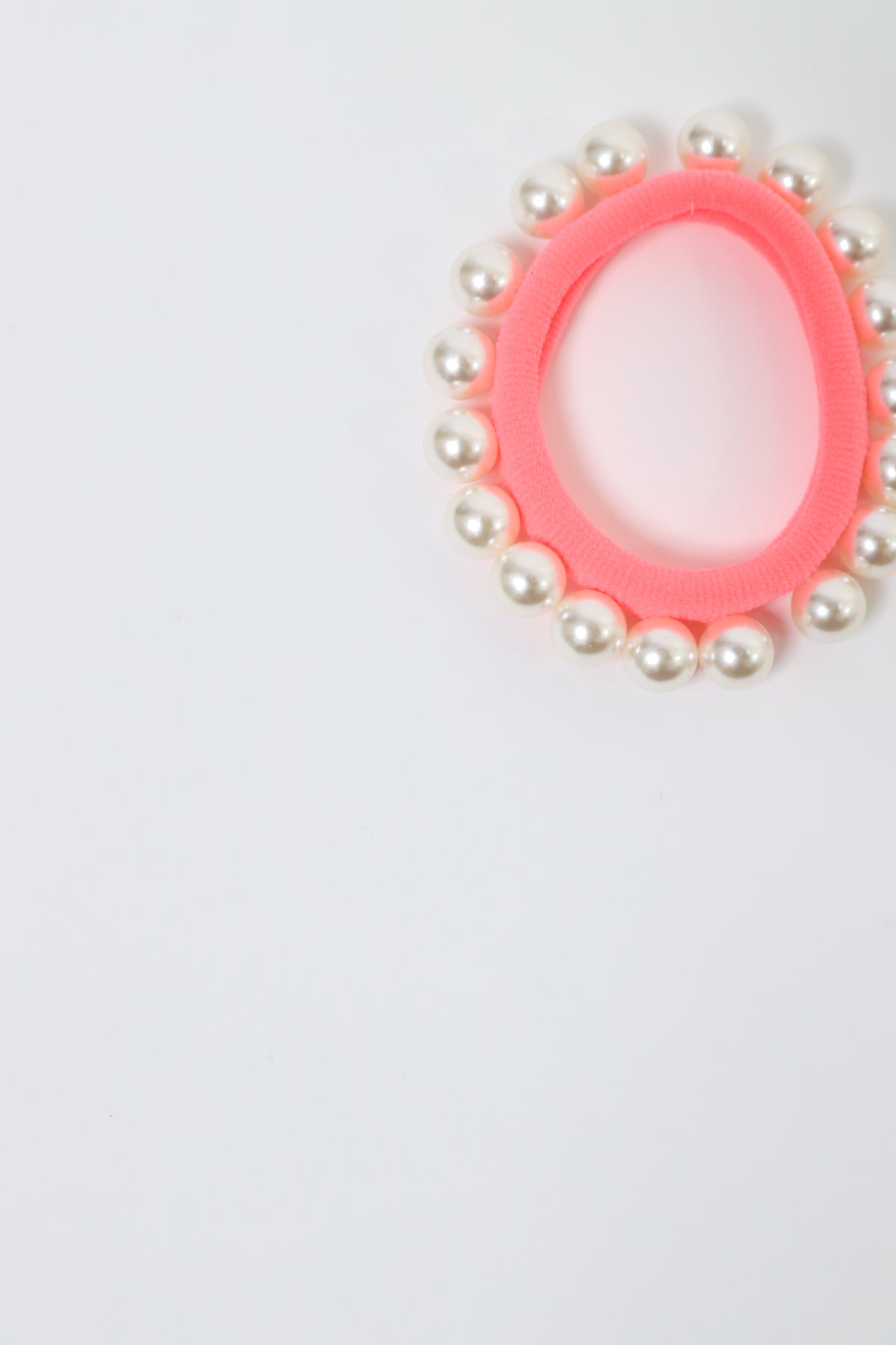 Multiple Pearl Hair Tie
