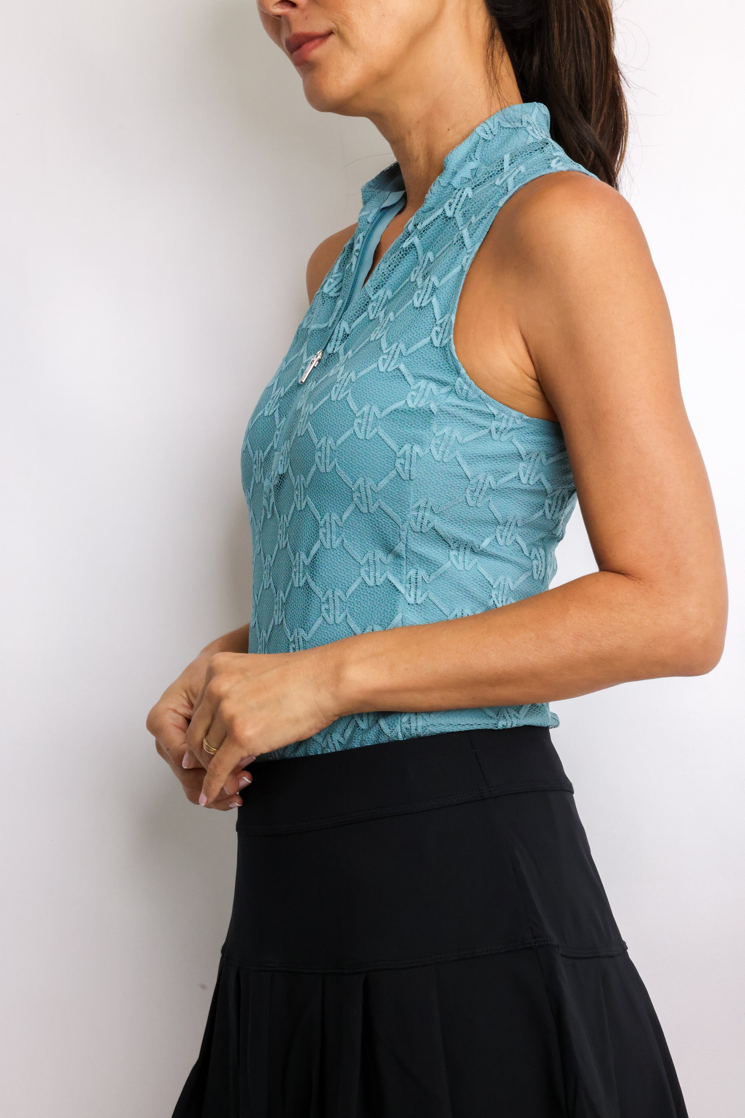 Greyson Wolf Links Lace Sleeveless Halley Quarter-Zip